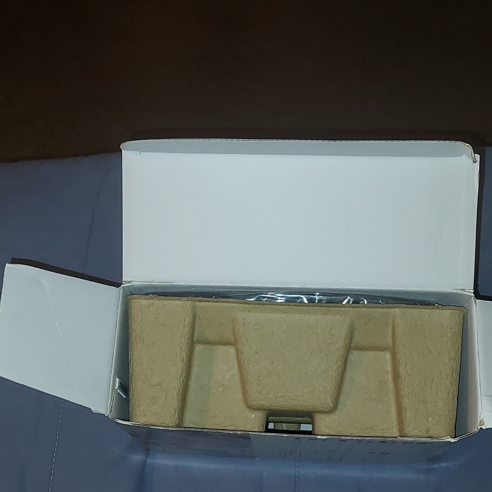 Netgear AC1600 WiFi Router - Picture 8 of 17